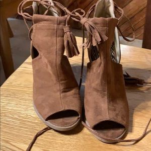 Cute boutique shoes moccasin theme